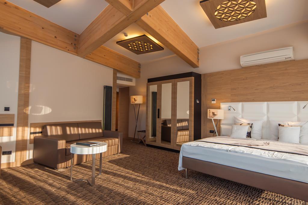 Hotel Nosalowy Dwór 4*